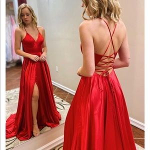 A-Line/Princess Sweep/Brush Train V-neck Dress